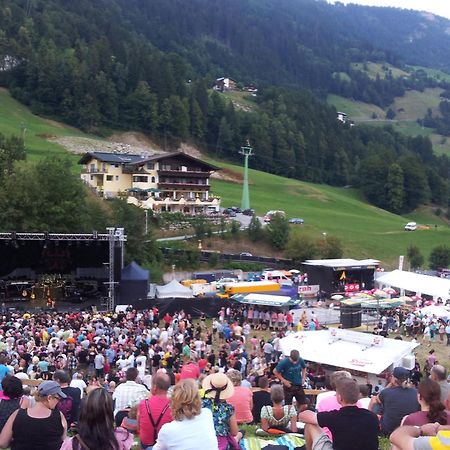 Appartementhaus Zillertal By Piaunddirk Finkenberg Ngoại thất bức ảnh